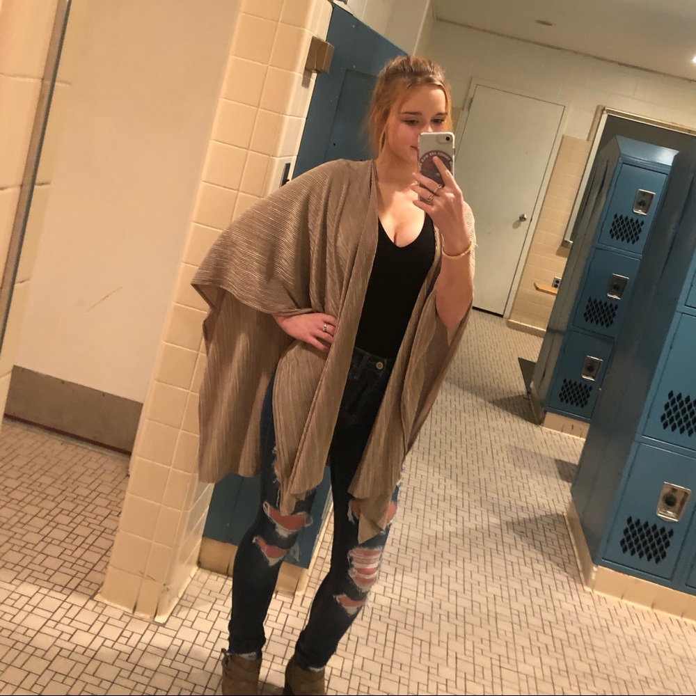Meet your Posher, Kylee